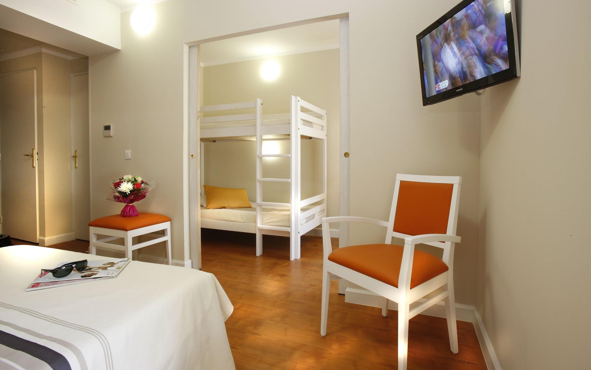 Hotel Club La Font Des Horts อิแยร์ ภายนอก รูปภาพ